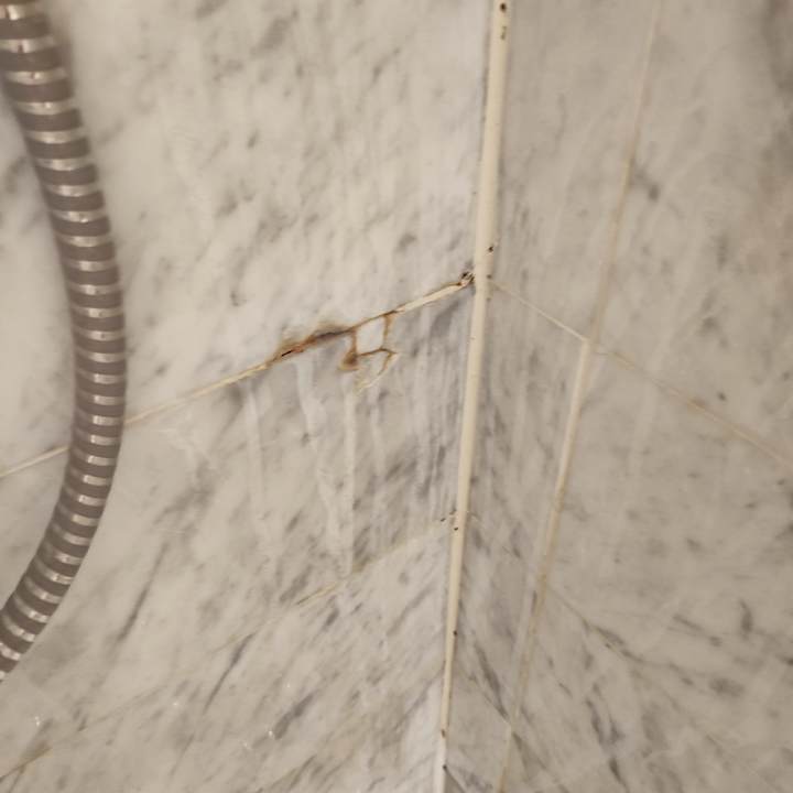 Zimmer Albavilla Hotel & Co