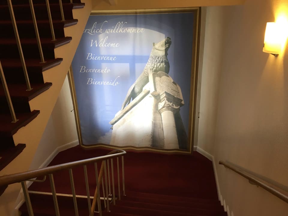 Motiv 1 im Flur Frühlings-Hotel