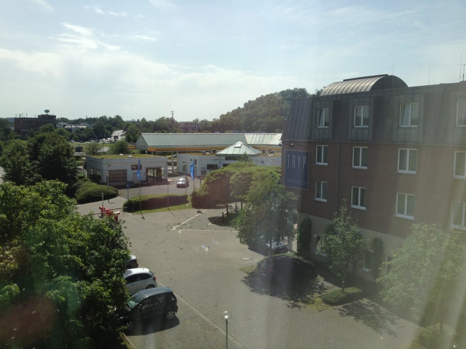 Parkplatz vorm Hotel Hotel Oberhausen Neue Mitte affiliated by Meliá