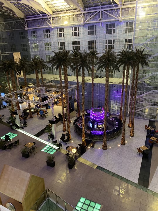 Lobby Hilton Munich Airport