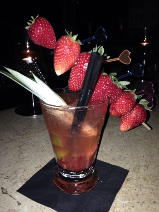 Lecker Cocktails von Lefteris!!!  Cactus Royal