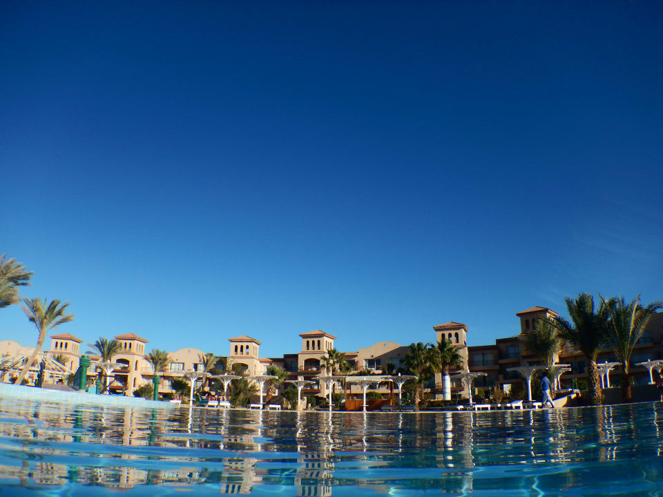 Außenansicht Pensée Royal Garden Beach Resort
