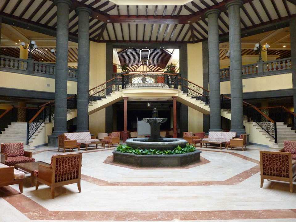 Lobby und Springbrunnen Gran Tacande Wellness & Relax Costa Adeje