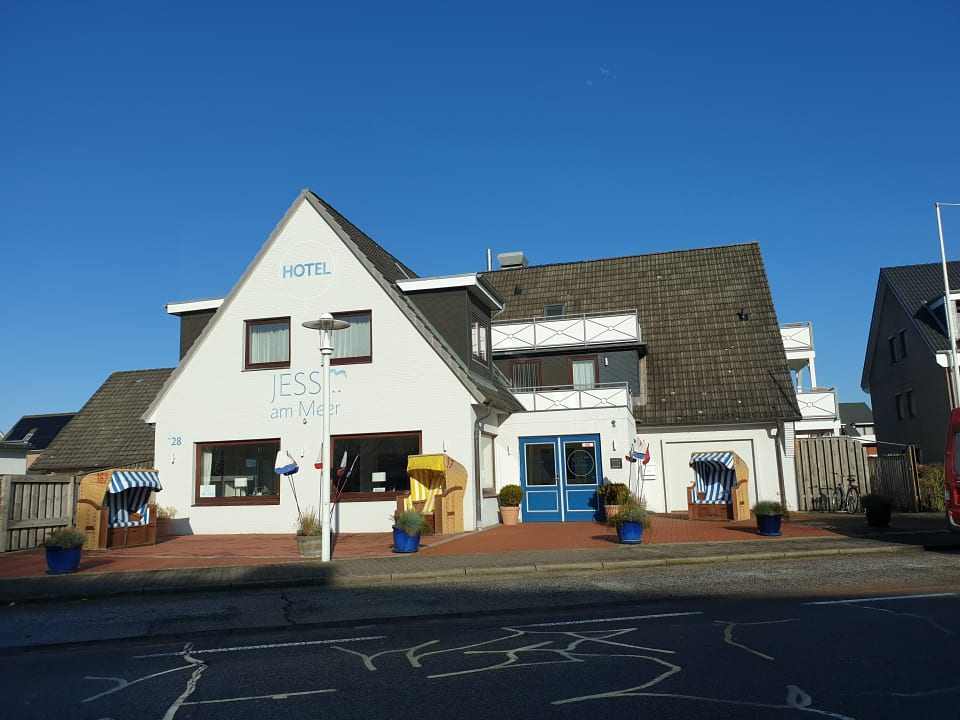 Außenansicht Hotel Jess...am Meer