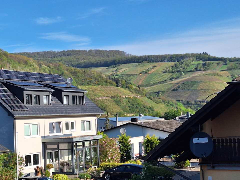 Außenansicht Moselhotel Weinhaus Simon