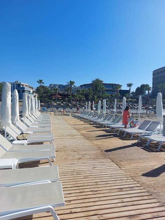 Strand Club Dizalya