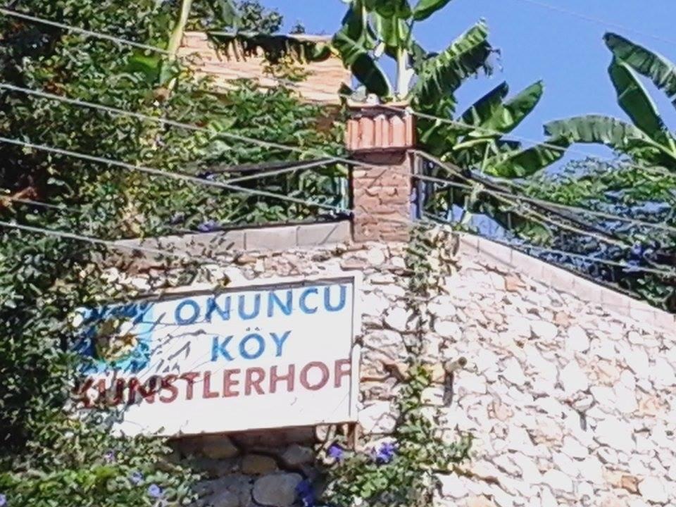 Hotelauffahrt Hotel Onuncuköy Kuenstlerhof