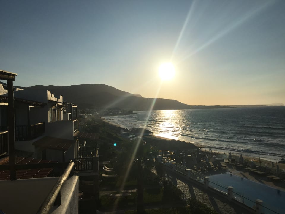 Ausblick Alexander Beach Hotel & Village Resort