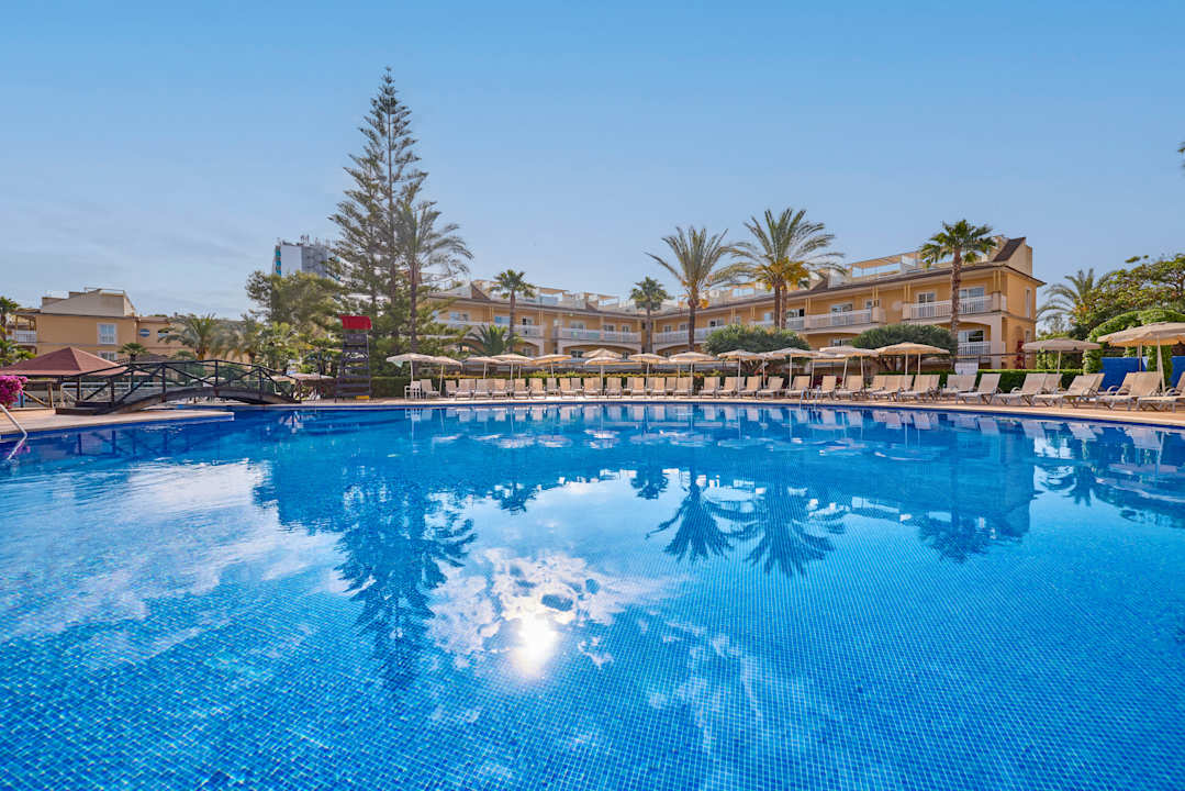 Pool Zafiro Can Picafort