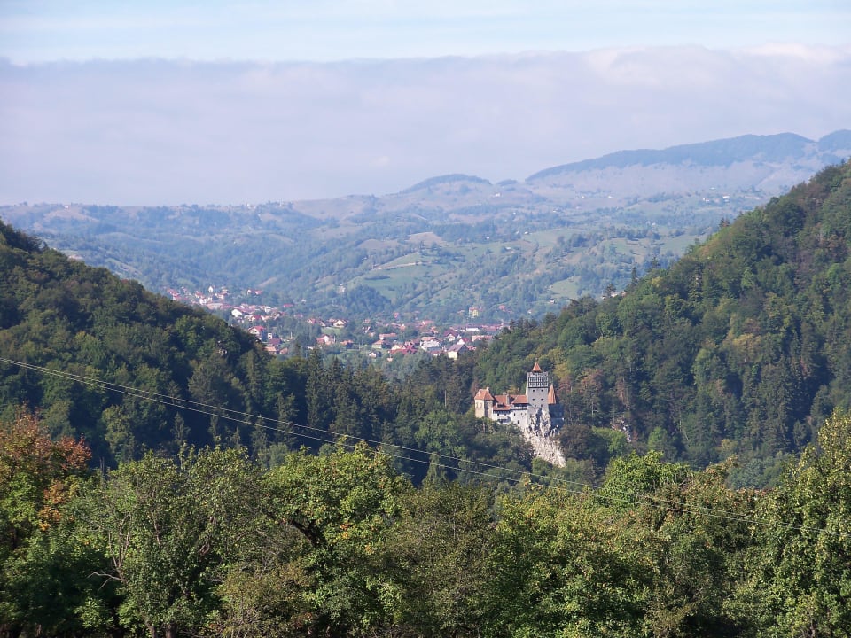 Von unserem Balkon, Blick zur Burg Bran Hotel Contele Vladimir