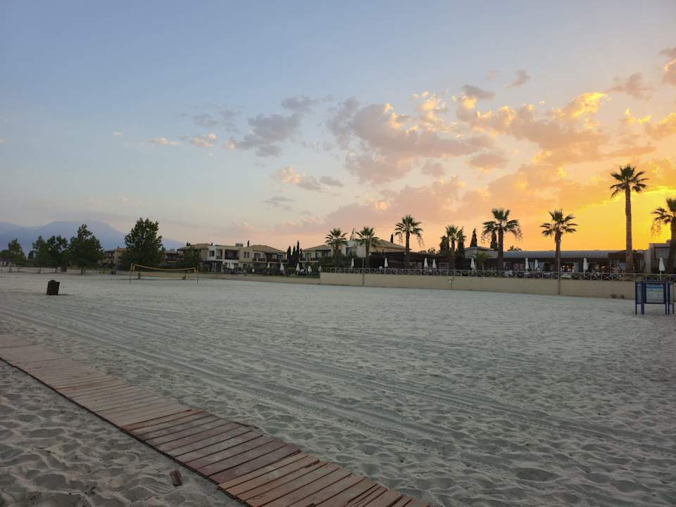 Strand Mediterranean Village Hotel & Spa