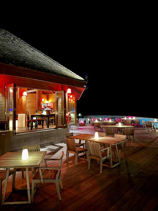Gastro Vilamendhoo Island Resort & Spa