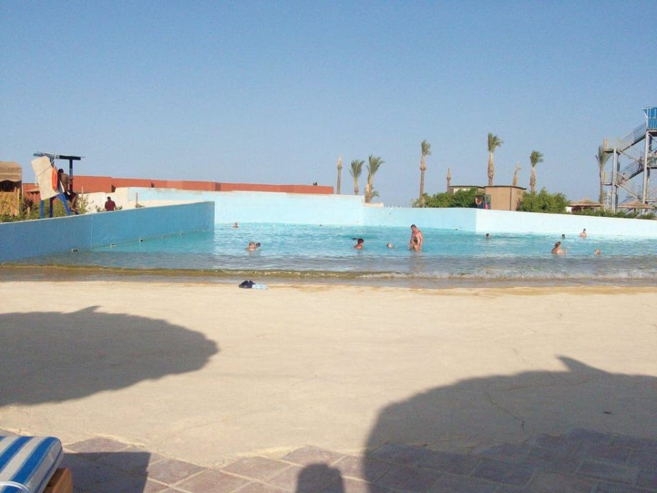 Wellenbad Titanic Beach Spa & Aqua Park