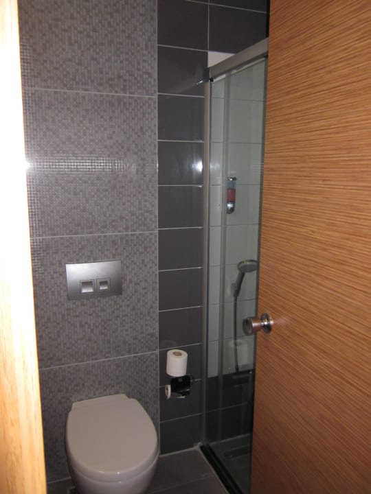 Bad im Neubau Hane Family Resort