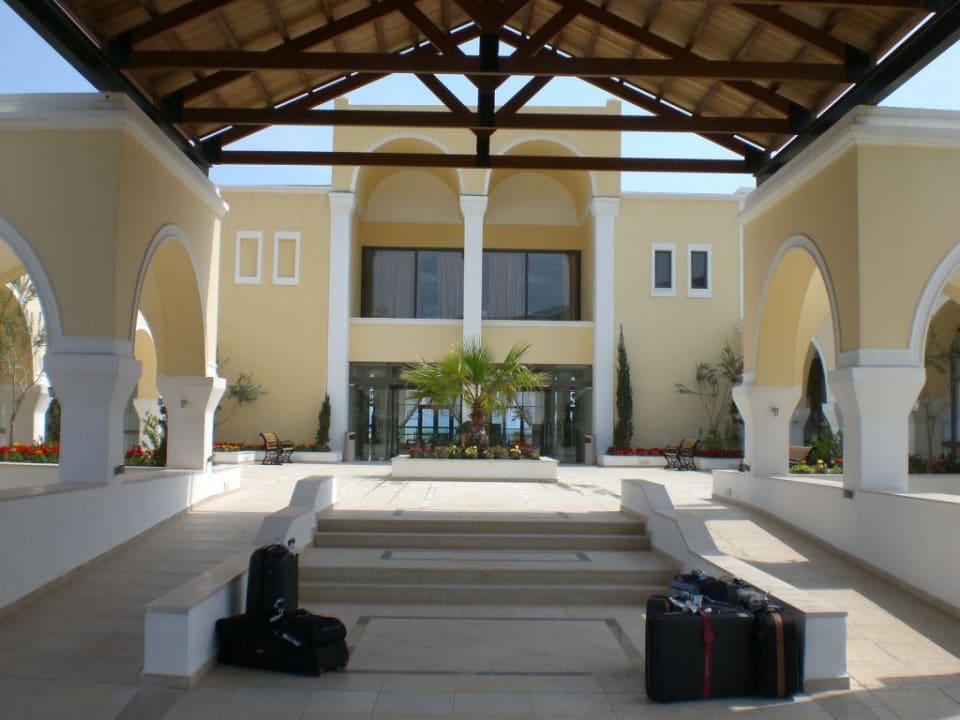 Haupteingang Porto Bello Royal