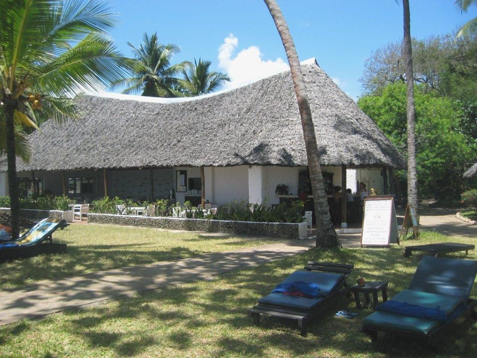 Poolbar und Snackbar Hotel Diani Sea Lodge