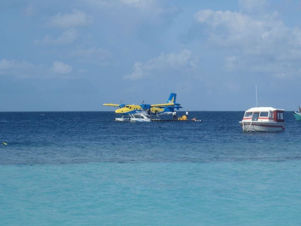 Wasserflugzeug Angaga Island Resort