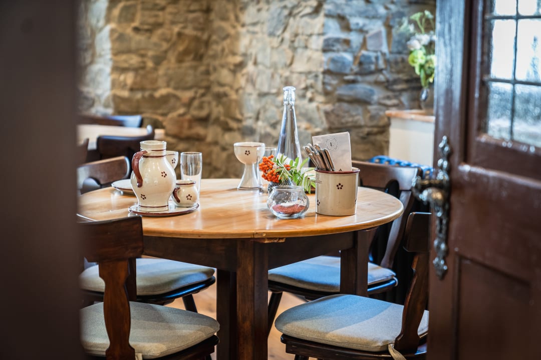 Gastro Landgasthof zur Burg Grenzau