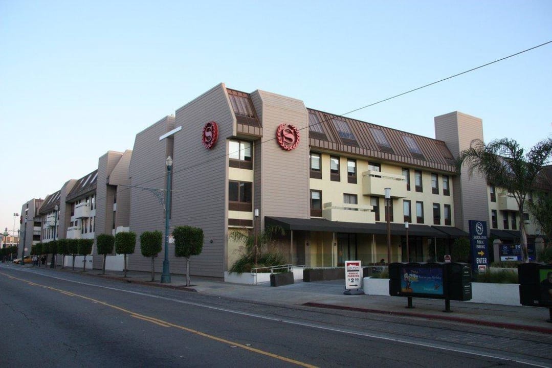 Hotelzufahrt Hotel Riu Plaza Fisherman’s Wharf