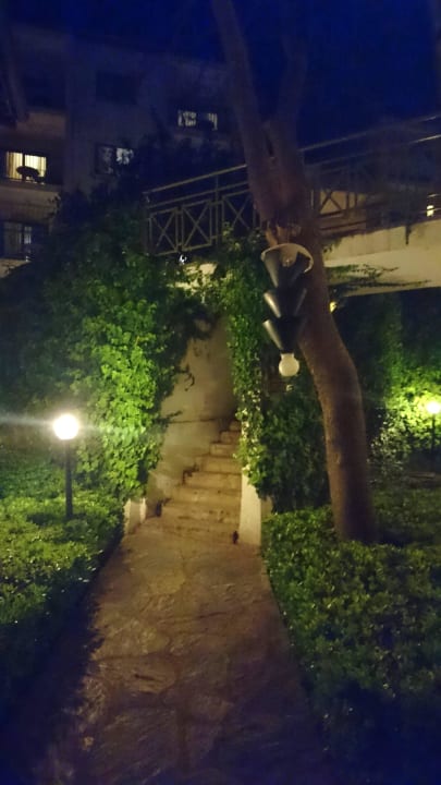 Arum Barut Collection  Arum Barut Collection