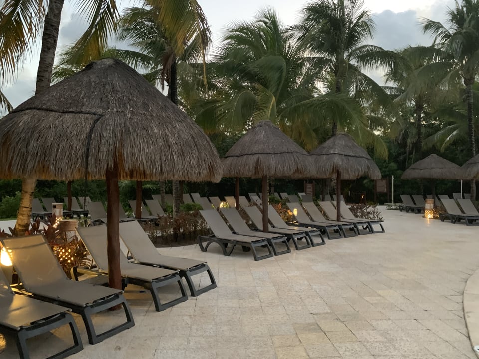 Pool Grand Palladium Kantenah Resort & Spa