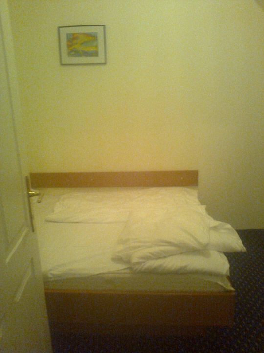 Zimmer 1 Suite Hotel 900 m zur Oper