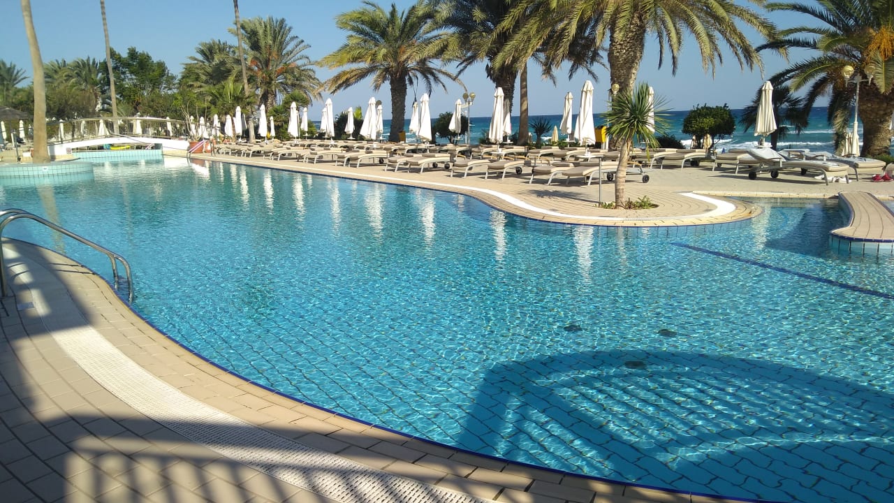 Pool Hotel Sunrise Beach