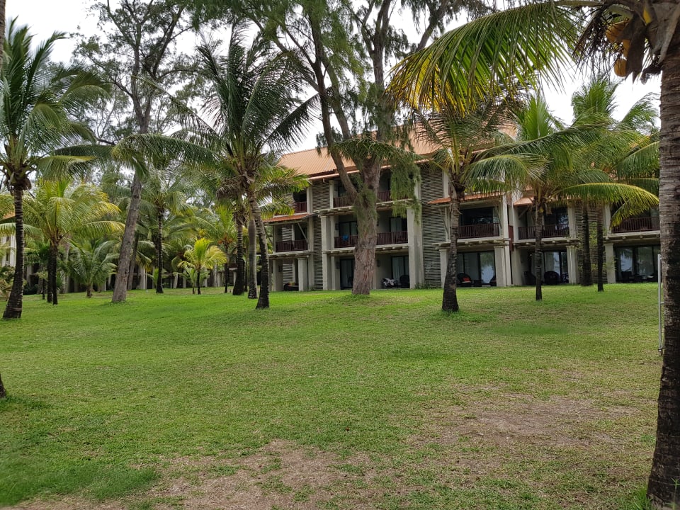 Außenansicht Crystals Beach Resort Belle Mare, a member of Radisson Individuals