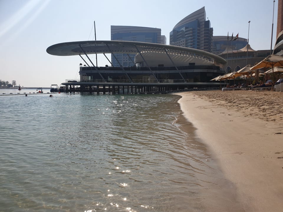 Strand Conrad Abu Dhabi Etihad Towers