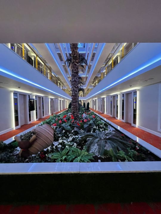 Sonstiges Azura Deluxe Resort & Spa Hotel