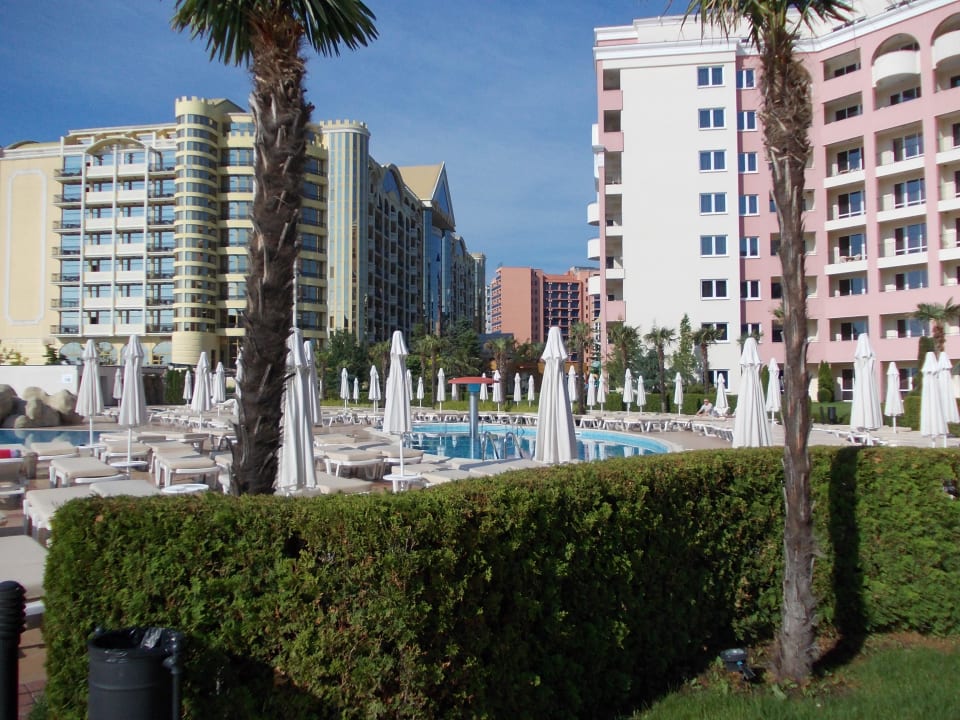 Pool DIT Majestic Beach Resort
