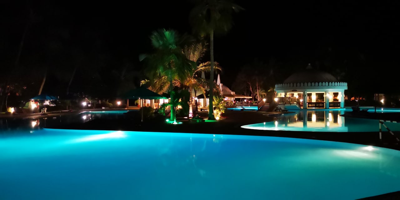 Pool Hotel Southern Palms Beach Resort