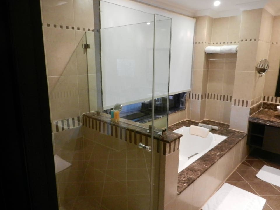 Badewanne und Dusche Rixos Sharm El Sheikh Adults Only 18 +