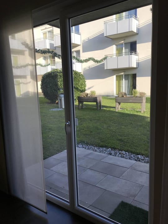 Terrasse nach draussen Hotel Harry's Home Linz