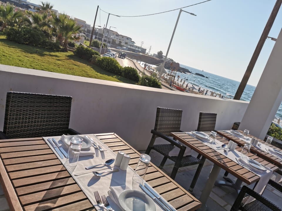 Gastro The Island Hotel