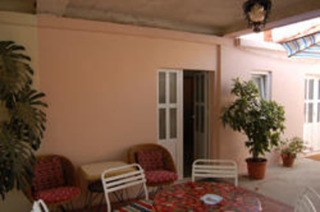 Terrace Guest House Vulesa