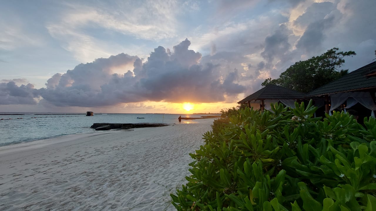 Strand Adaaran Select Meedhupparu Island Resort - Premium All Inclusive