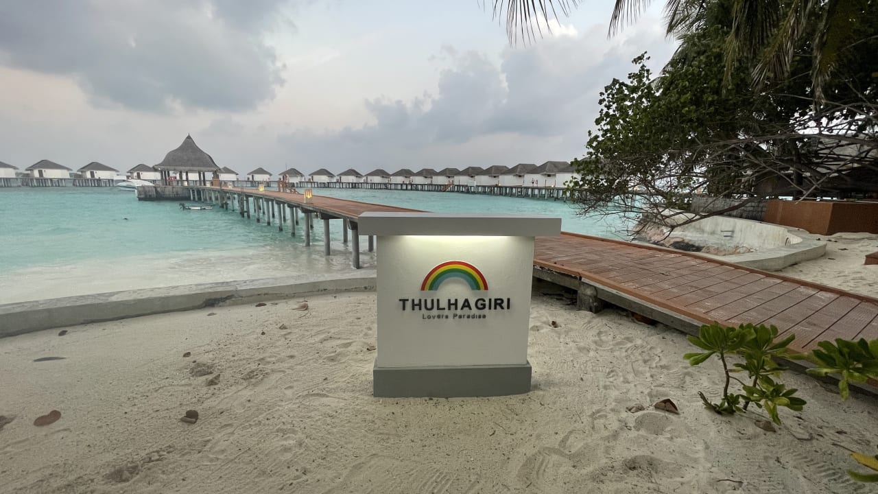 Strand Thulhagiri Island Resort