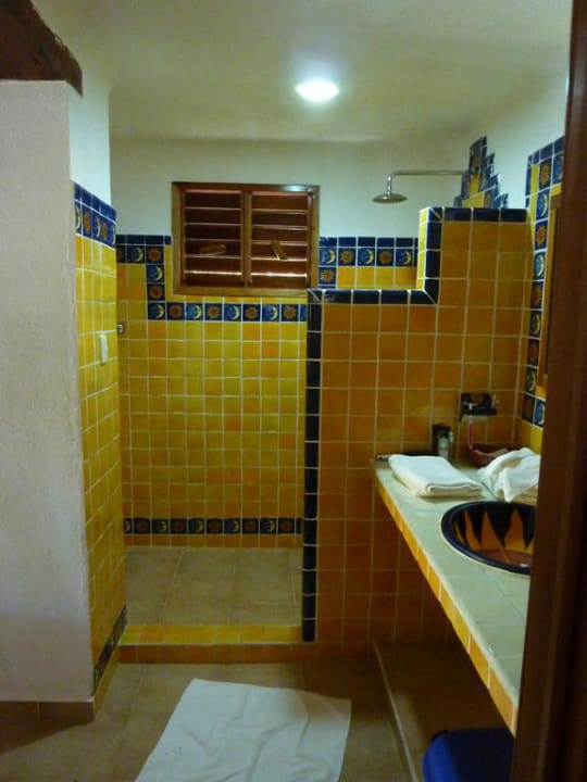 Bad - Dusche Mahekal Beach Resort