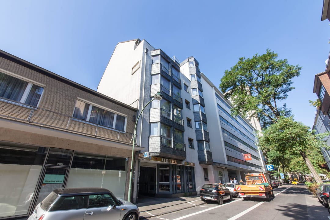 Außenansicht Hotel an der Kö