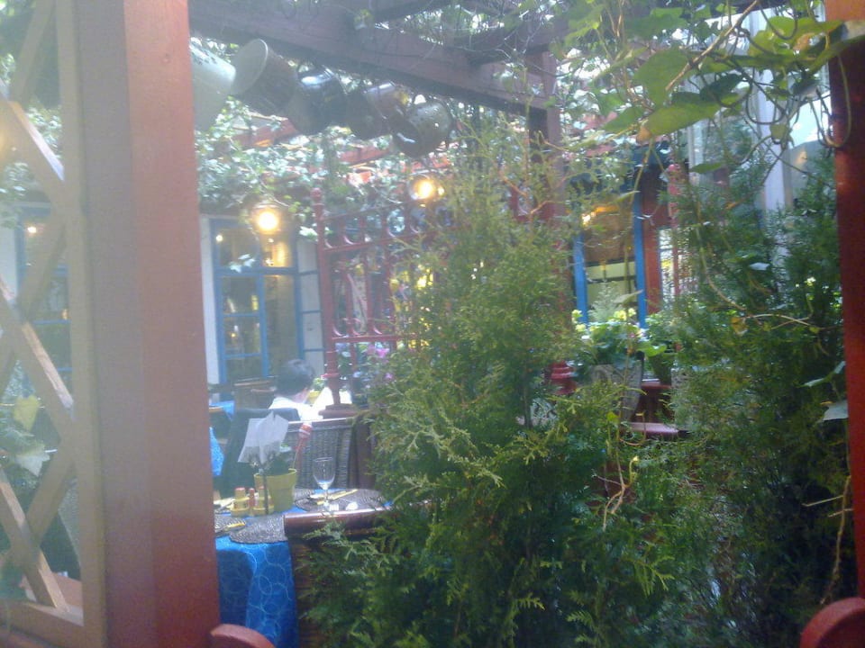 Вход в ресторан Hotel Salvador