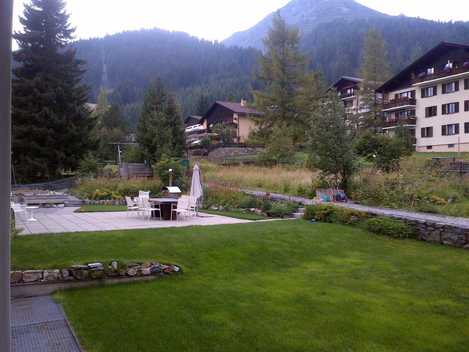 Ein toller Garten lädt zum verweilen ein Hotel Edelweiss