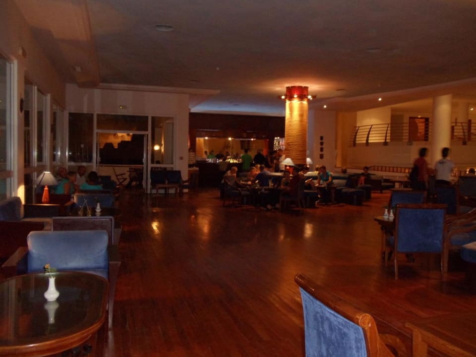 Innenbereich der Hotelbar Hotel Bravo Djerba