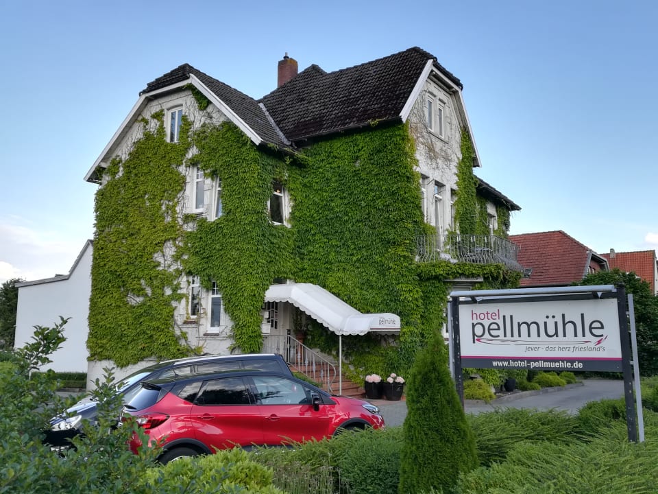 Außenansicht Hotel Pellmühle