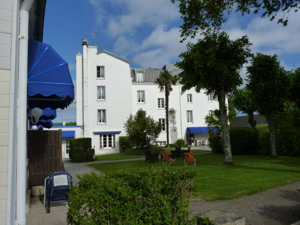 Hinterhaus und Garten L'Armoric Hôtel
