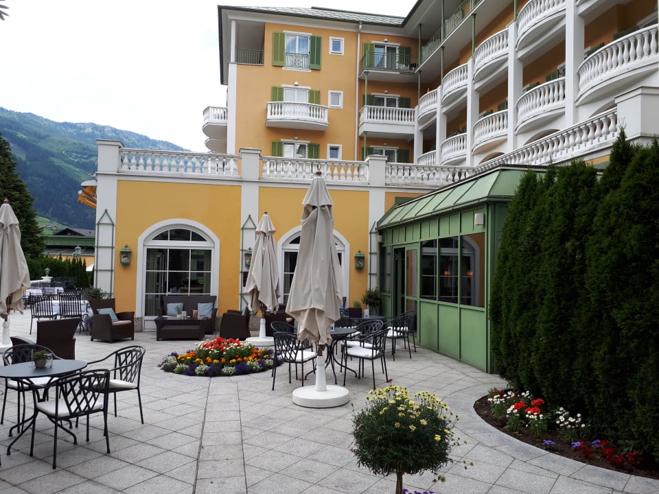 Außenansicht Das Alpenhaus Gasteinertal