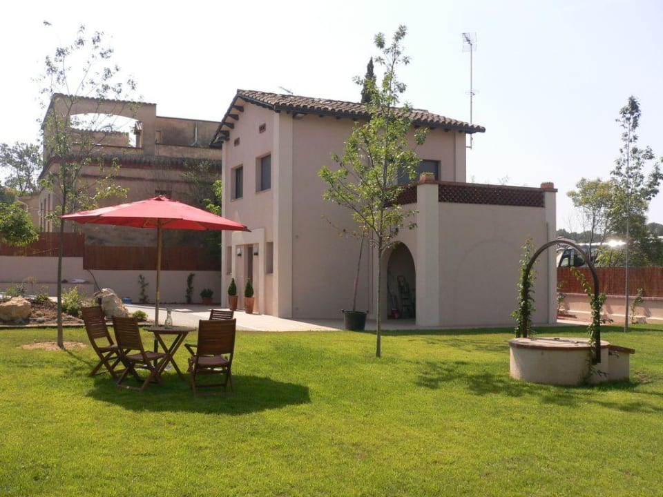 Jardín Apartaments La Cotxera