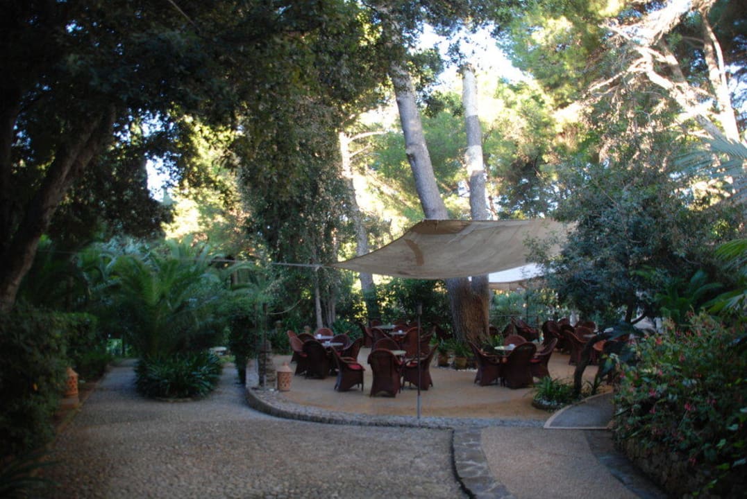 Tonis Bar Lago Garden