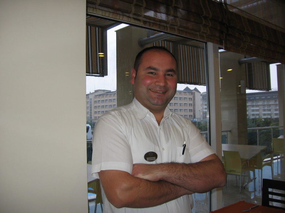 Kellner Mustafa Solivia Hotel