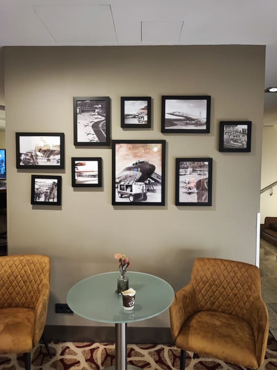 Lobby Leonardo Hotel Hannover Airport